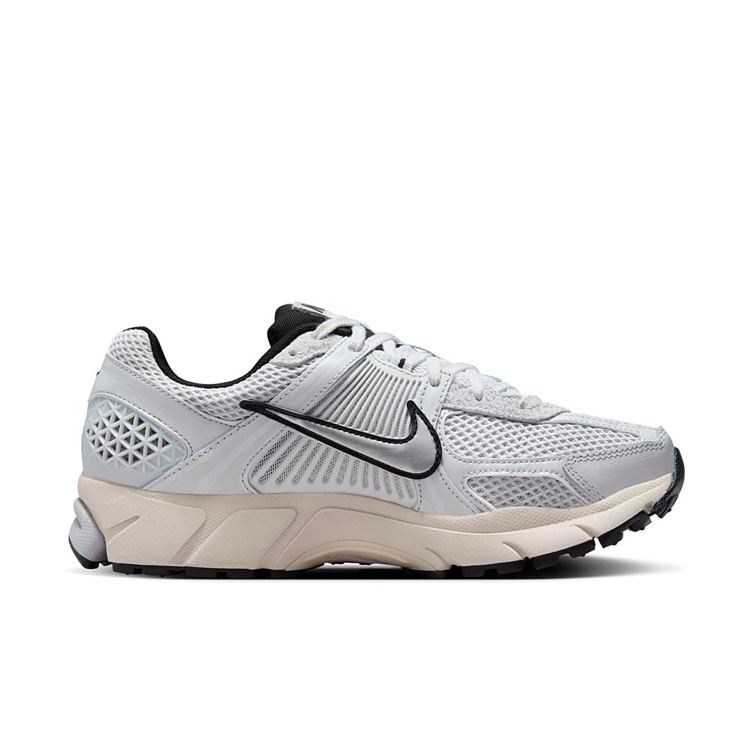 Nike Zoom Vomero 5 WMNS “Pure Platinum” FN6742-002 Release Info