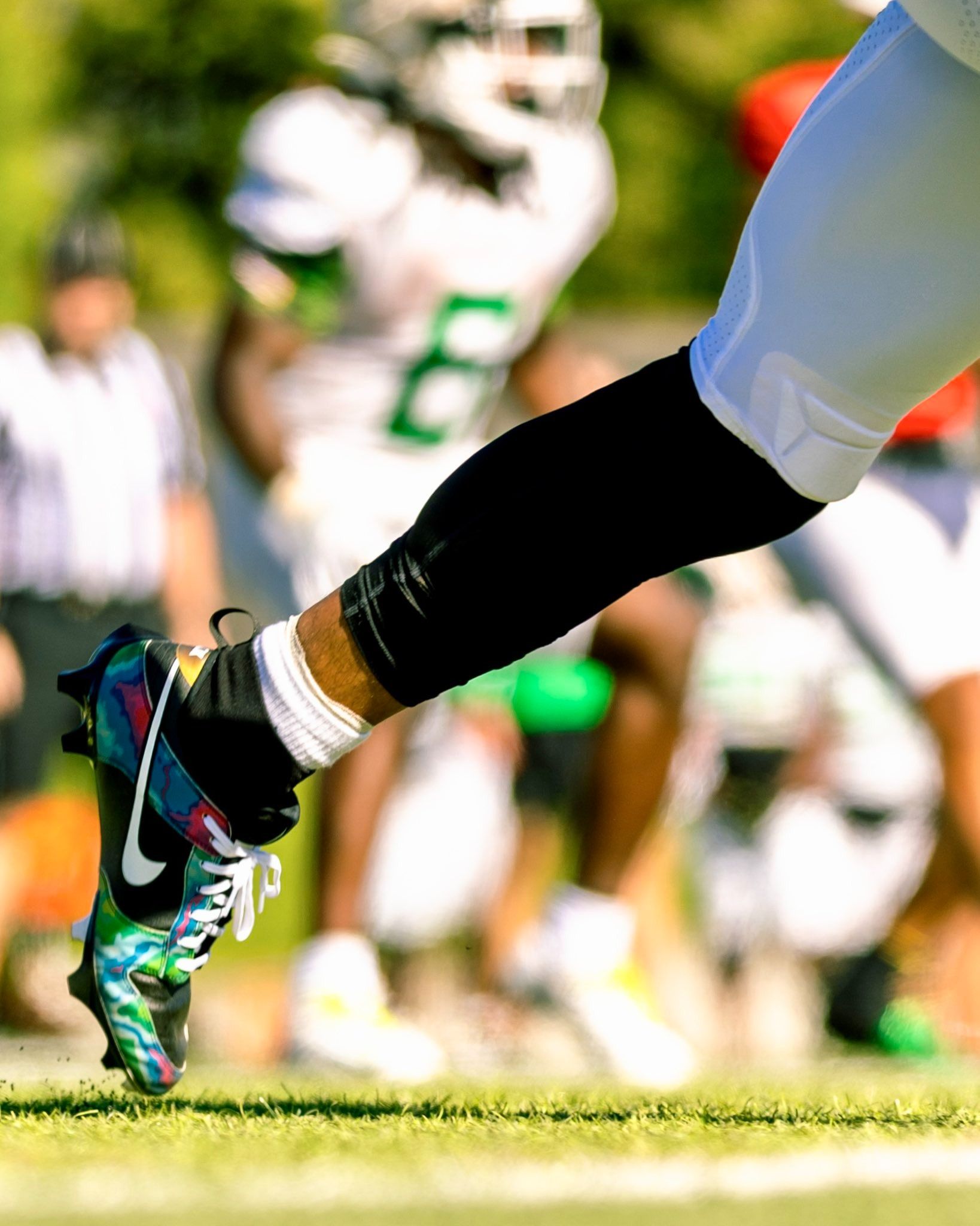 Oregon's Color-Changing Cleats Are Turning Heads