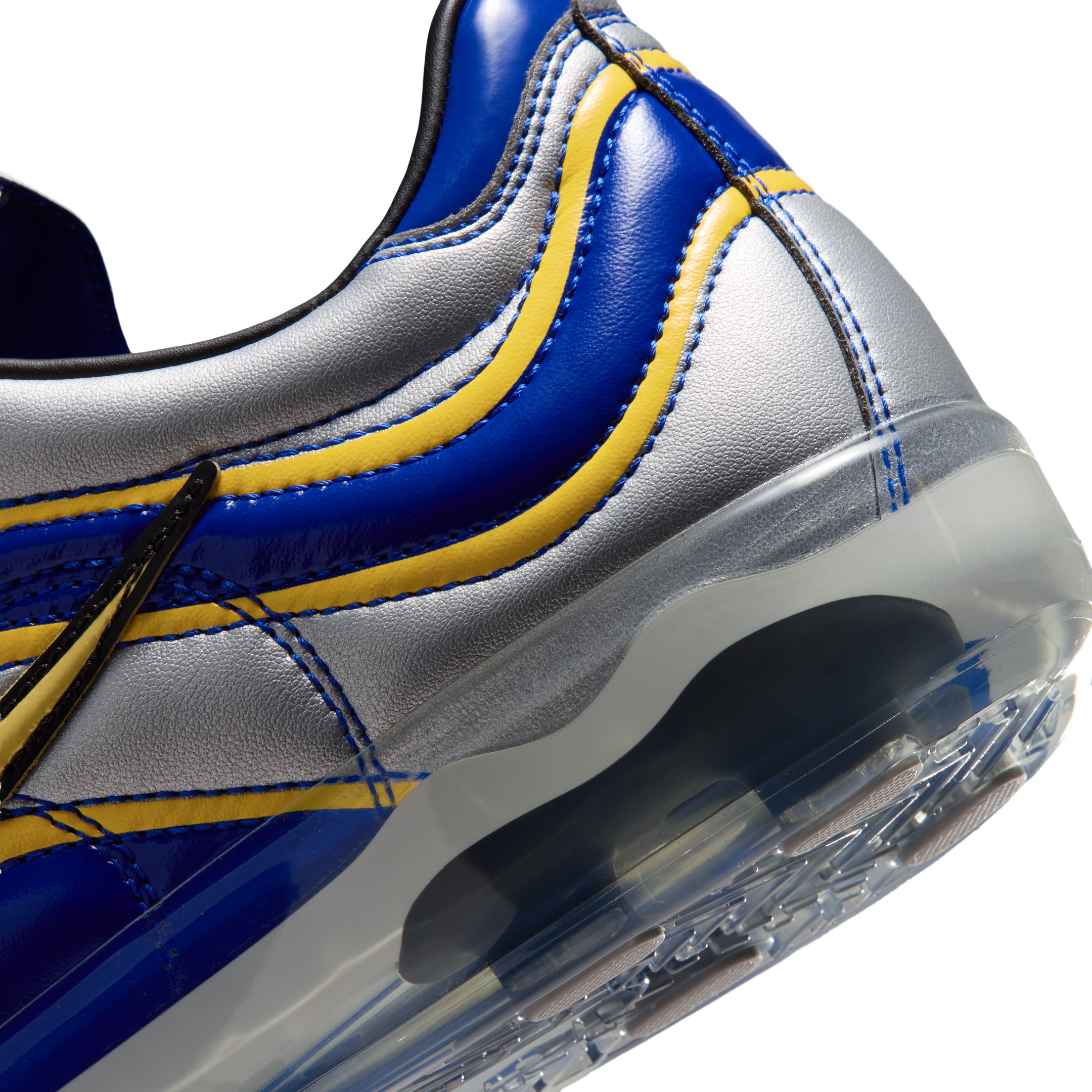The Nike Cryoshot Mercurial Vapor R9 "Varsity Royal" Releases 2026