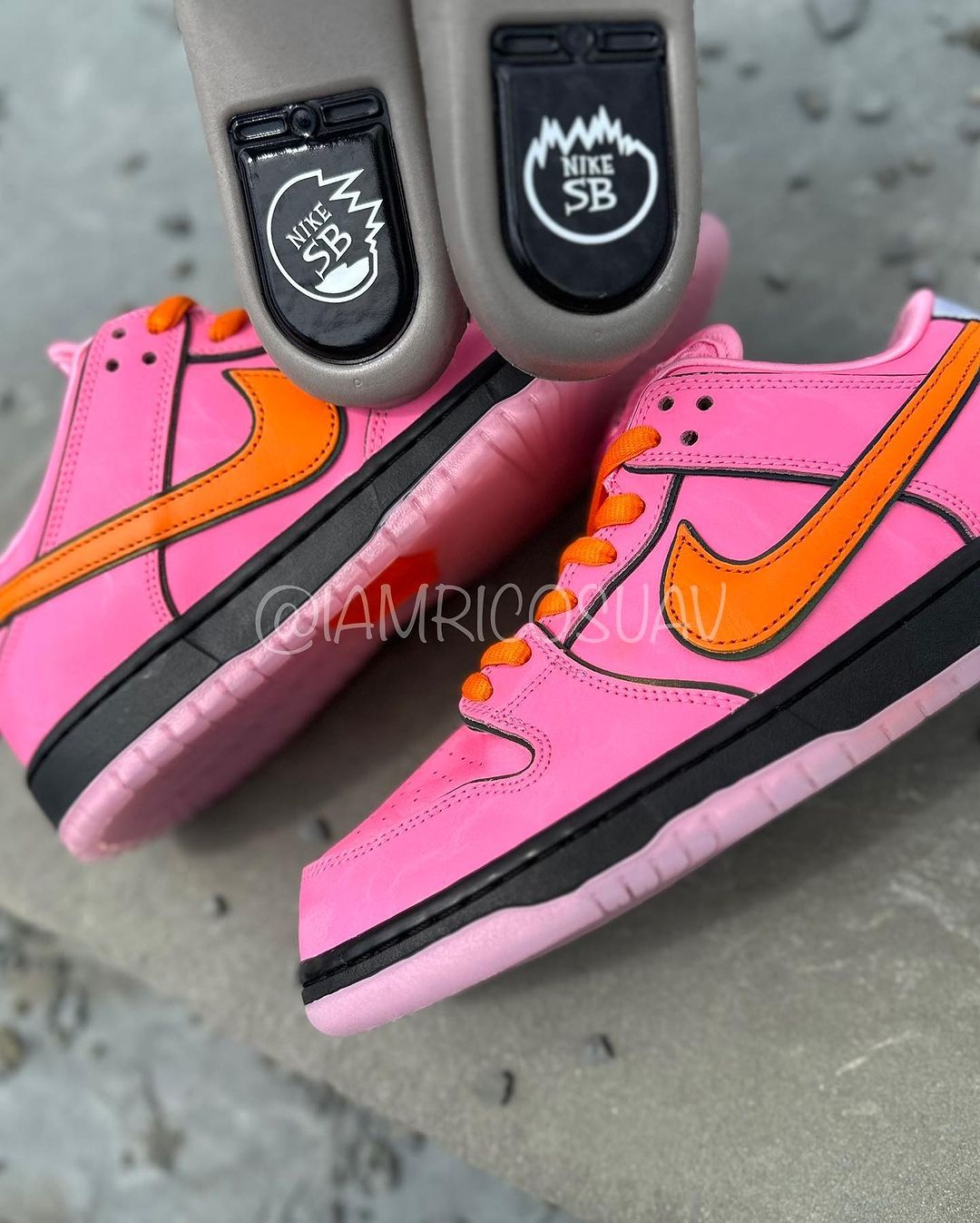 Powerpuff Girls x Nike SB Dunk Low