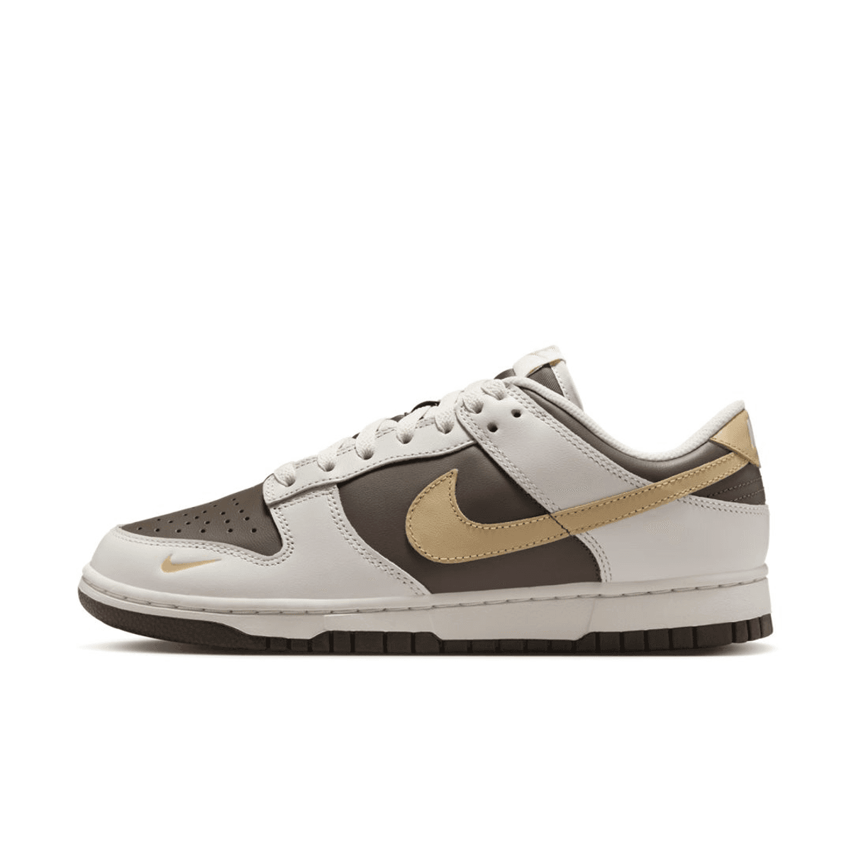 Official Look At The Nike Dunk Low “Sesame/Ironstone" (W)