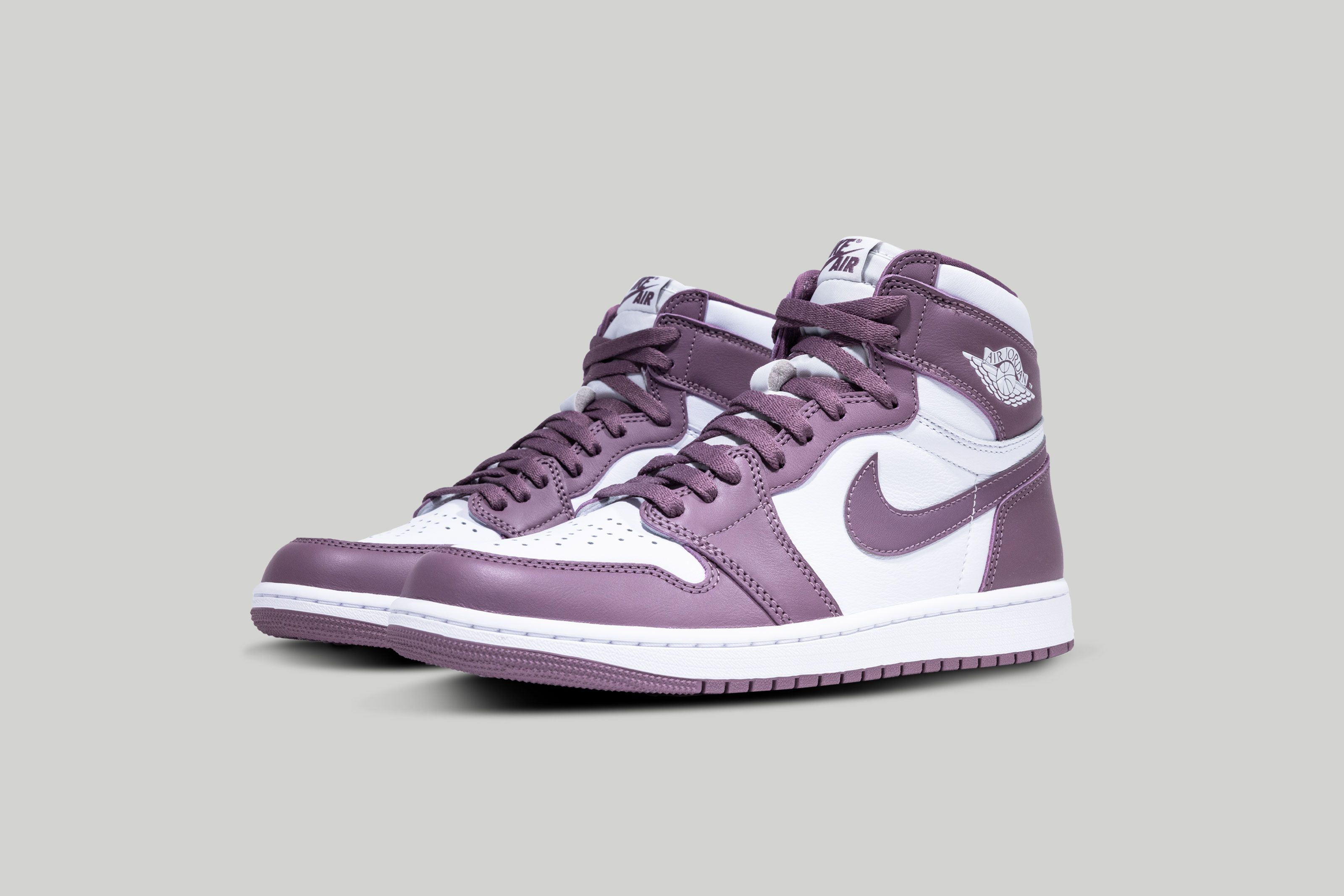 Air Jordan 1 High OG Mauve