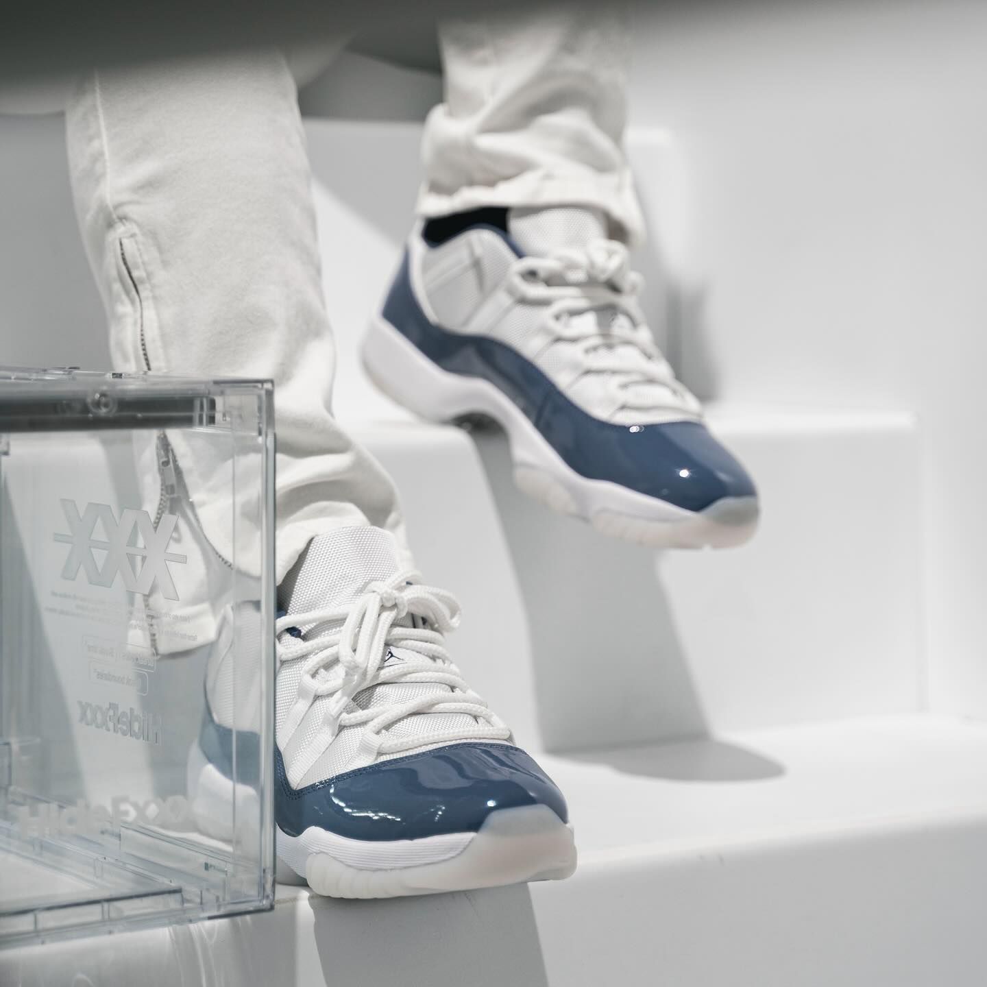 Air Jordan 11 Low Diffused Blue FV5104-104 Release Info