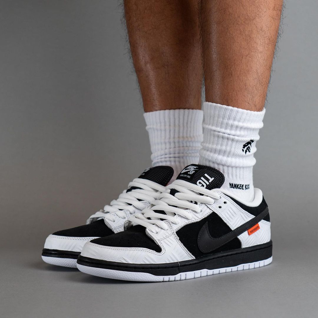 TIGHTBOOTH x Nike SB Dunk Low Pro