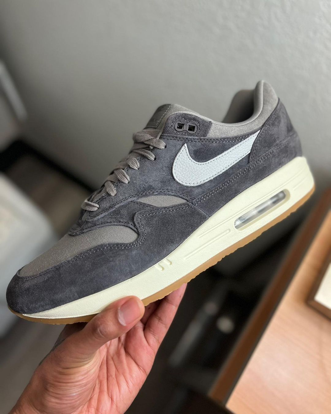 Nike Air Max 1 Soft Gray/Natural Gray