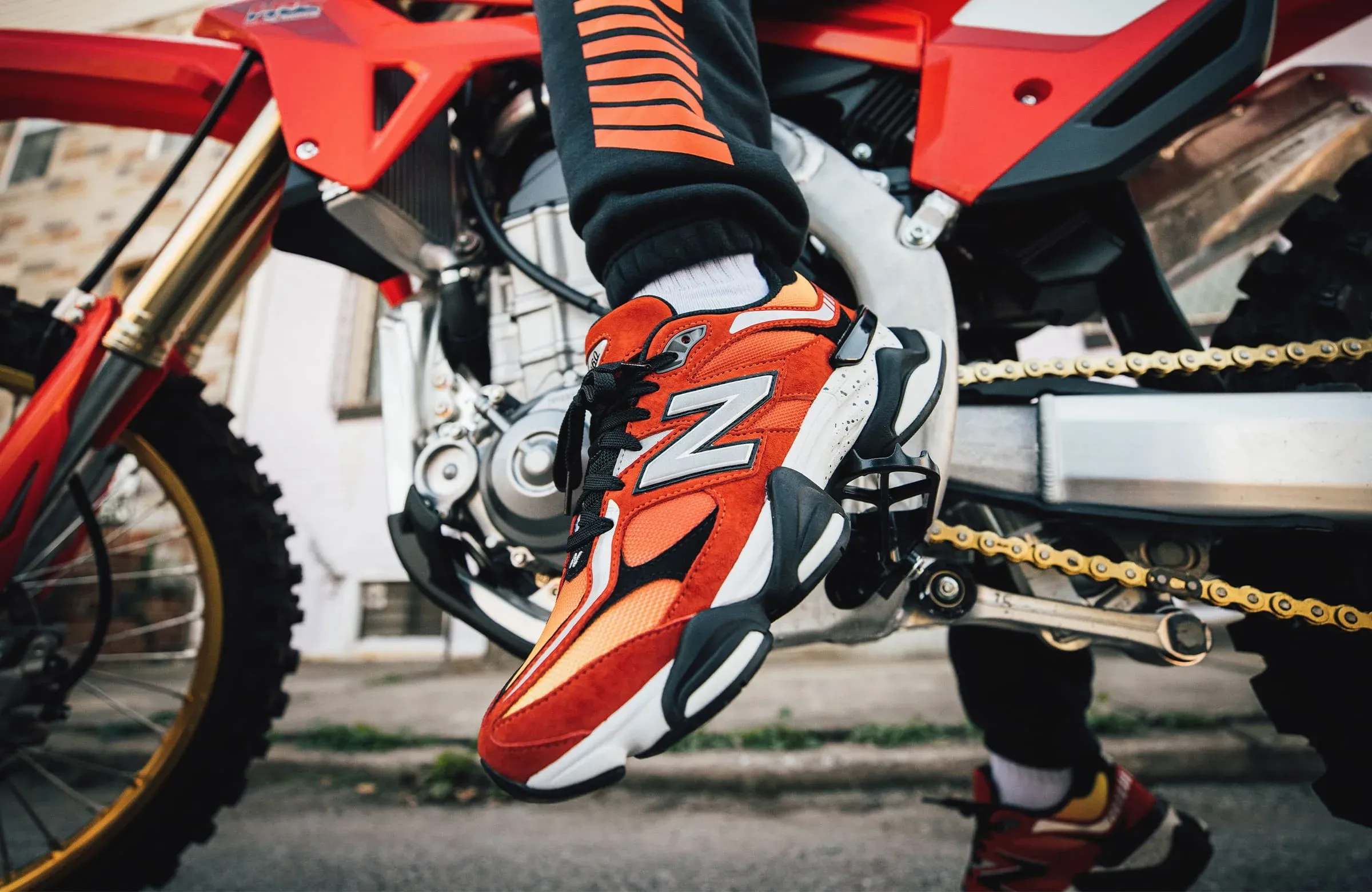 sitesupply.co DTLR New Balance 9060 Fire Sign Release Info