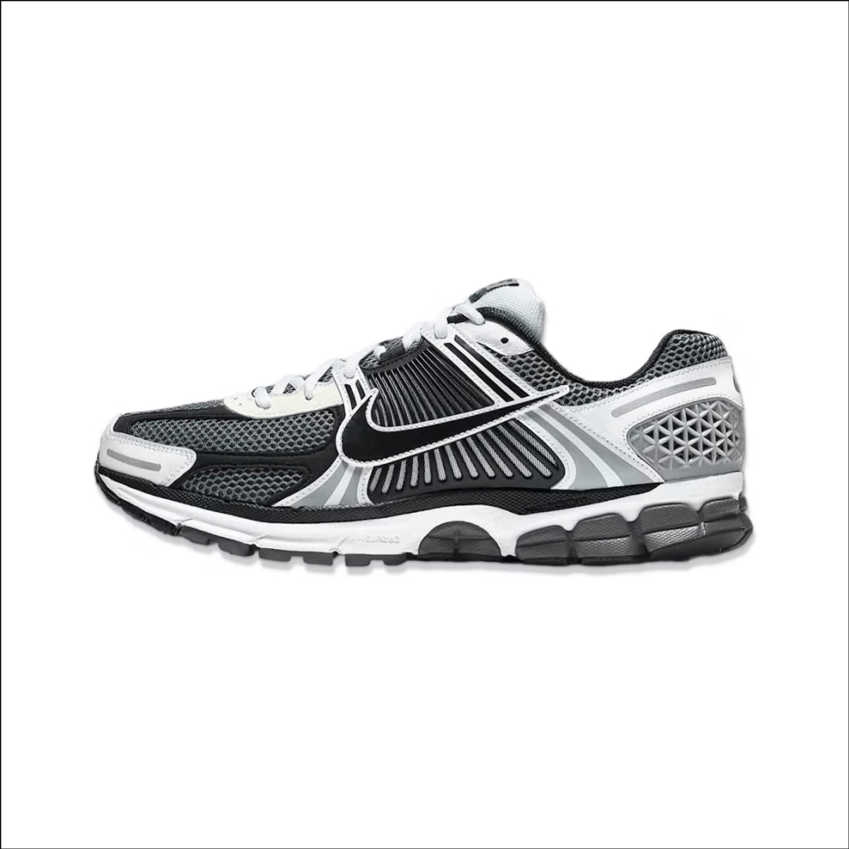 Nike Zoom Vomero 5 Dark Grey Black