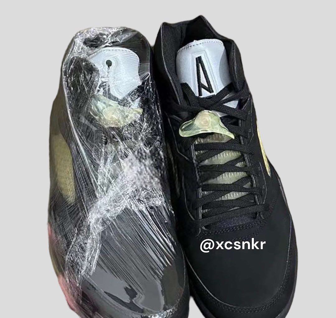 A Ma Maniere Air Jordan 5 Black F D1330 001 Tongue