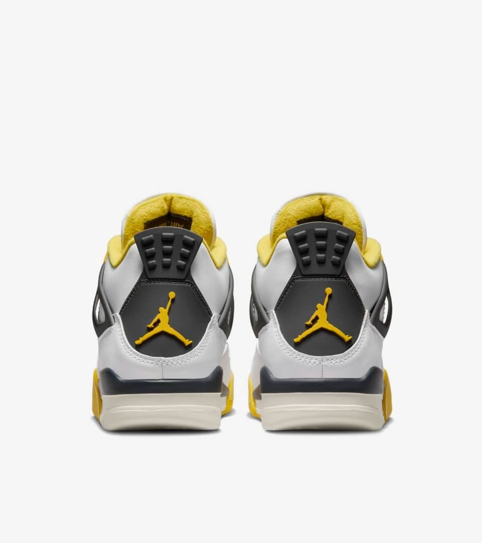 Air Jordan 4 “Vivid Sulfur”