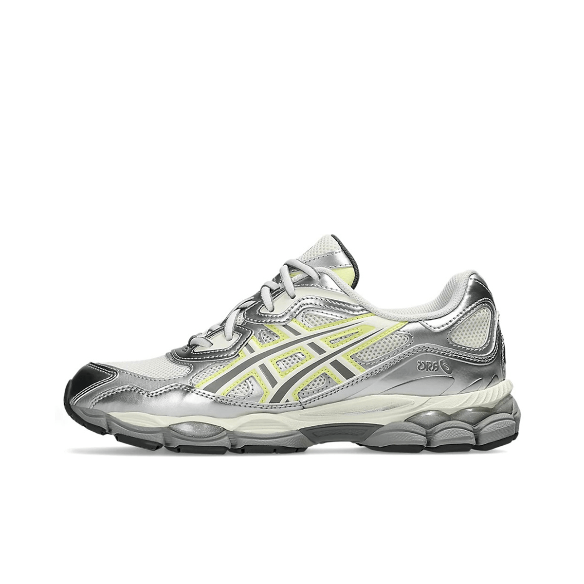 emmi x ASICS GEL-NYC