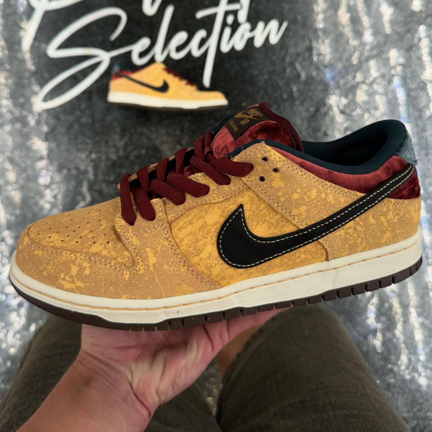 Nike SB Dunk Low 