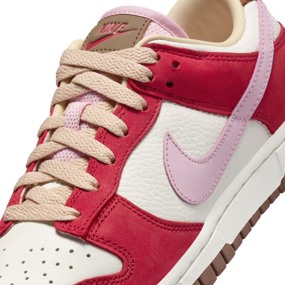 Nike Dunk Low PRM Bacon W FB7910-600