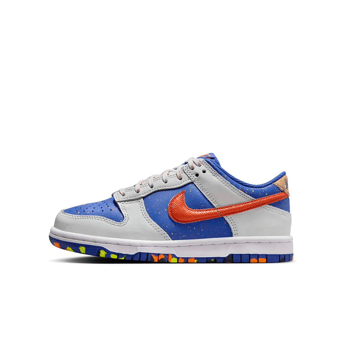 Official Images Of The Nike Dunk Low GS “Paint Splatter”