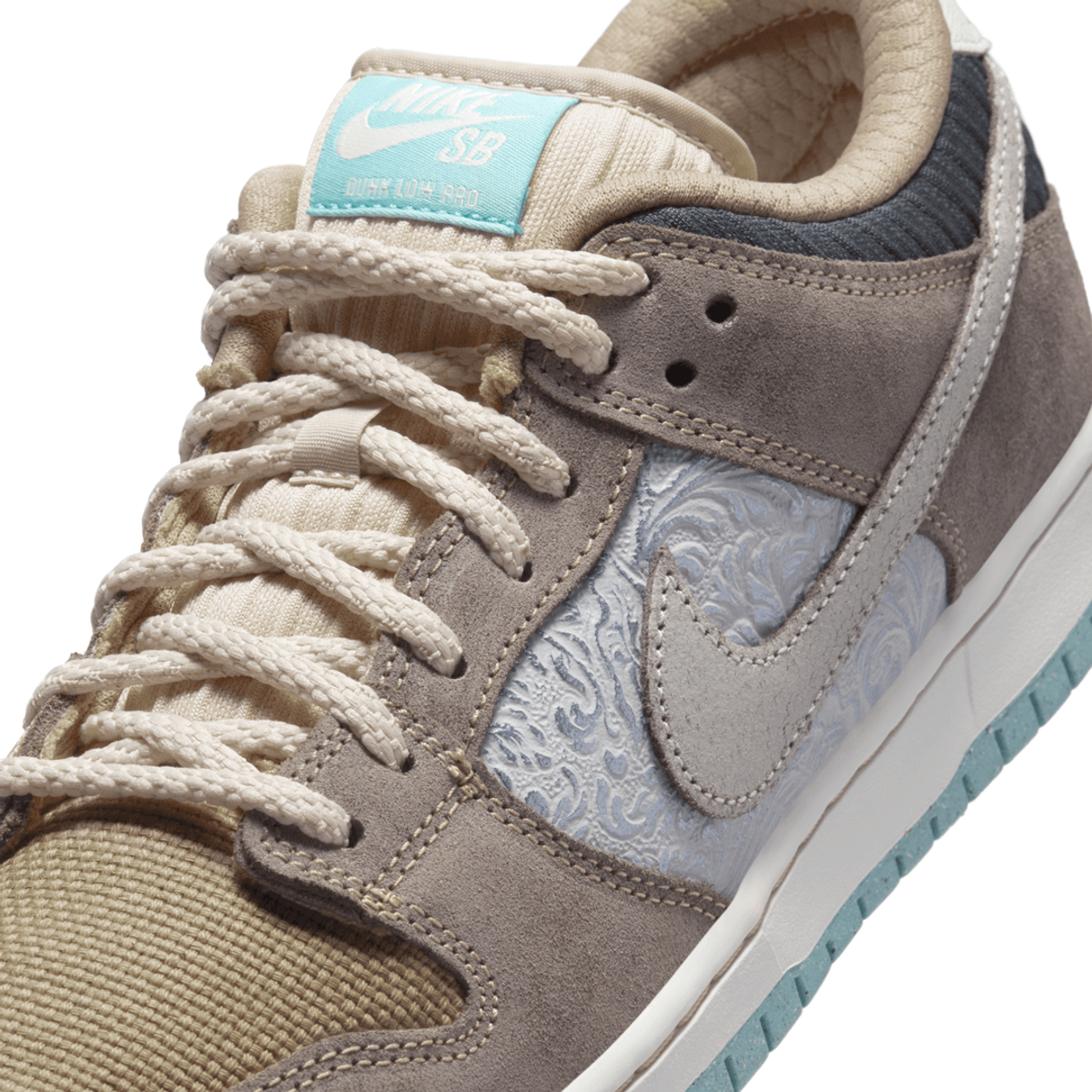 First Look At The Nike SB Dunk Low “Big Money Savings”