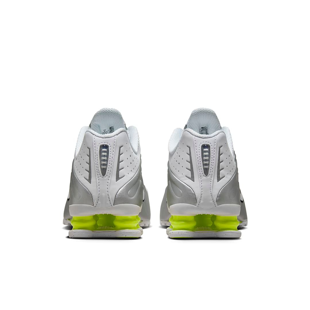 Nike Shox R4 “White/Metallic Silver” w  AR3565-102 Release Info