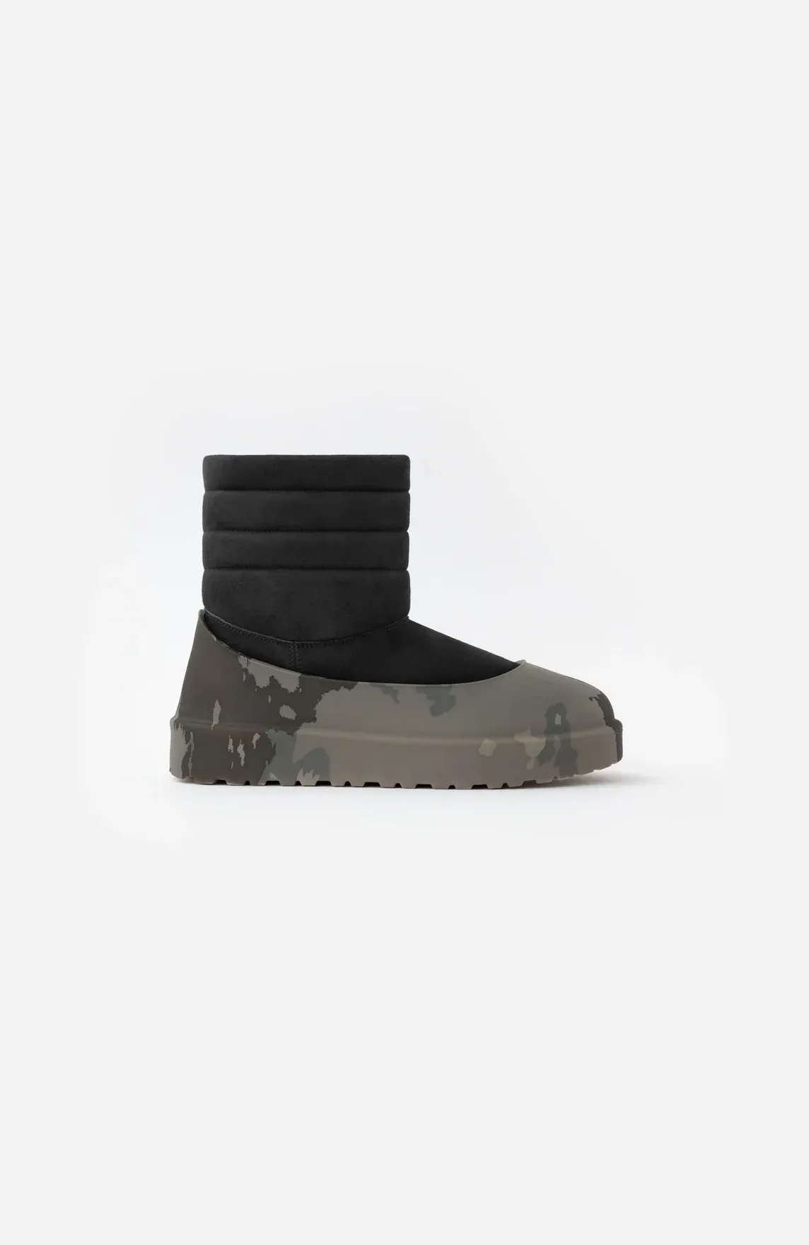 STAMPD UGG 6