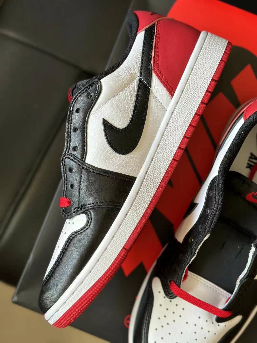 Air Jordan 1 Low OG Black Toe