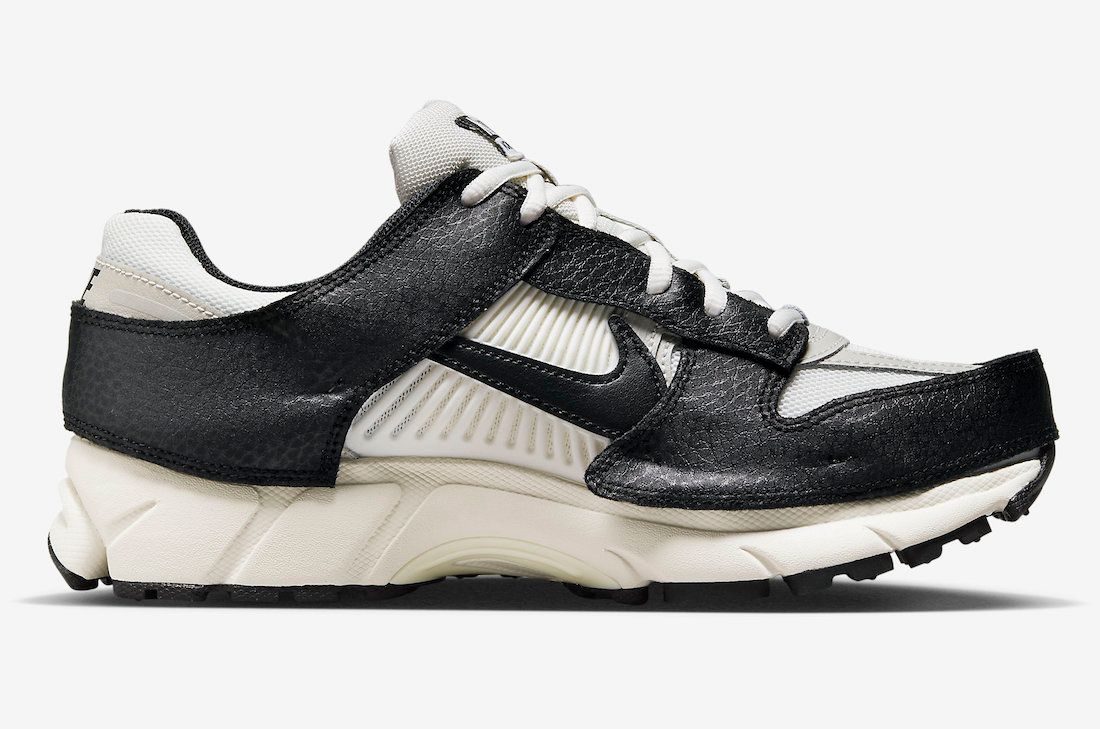 Nike Zoom Vomero 5 Timeless