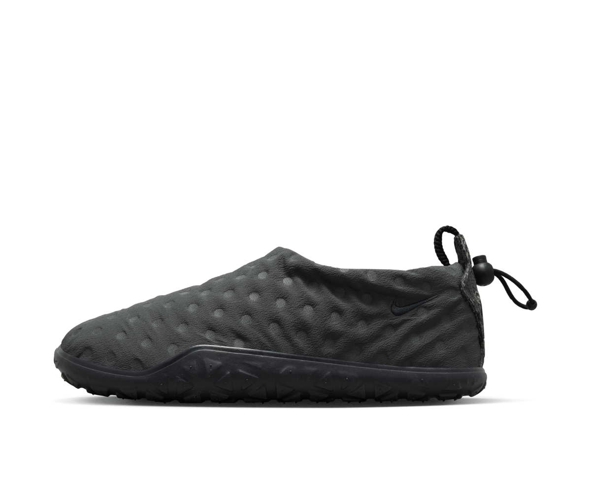 Nike ACG Moc Black Dots