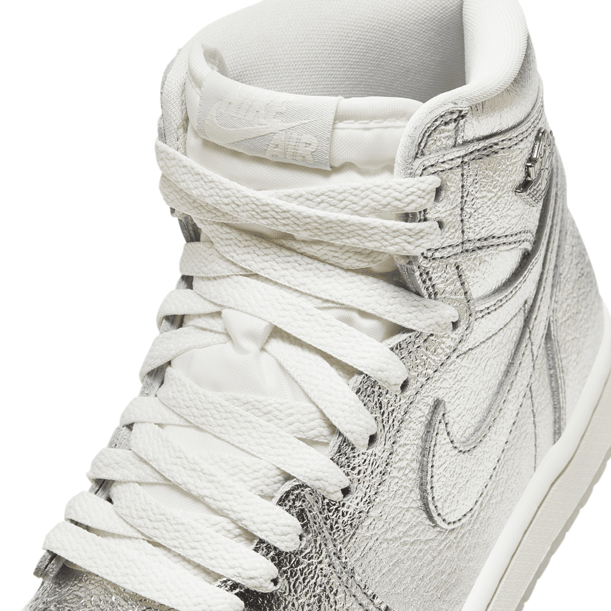 Air Jordan 1 High OG "Chrome"