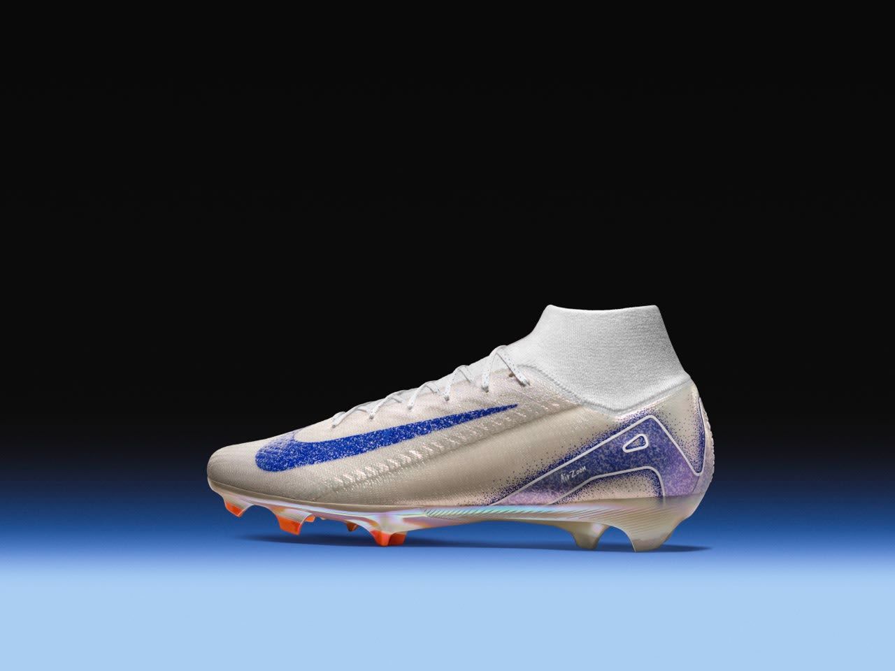013 013 Su24 Mercurial Superfly Lateral