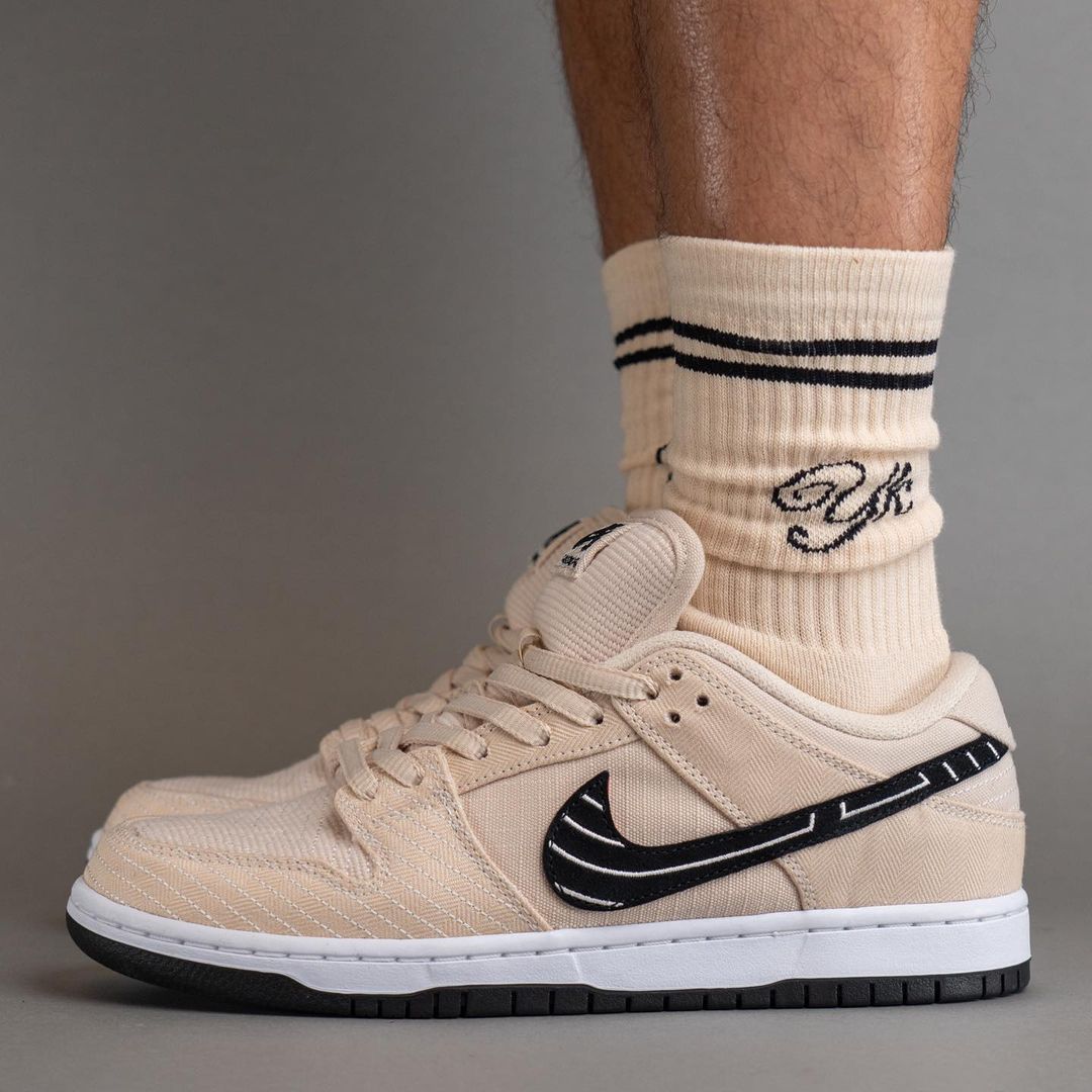 Albino & Preto x Nike SB Dunk Low FD2627-200