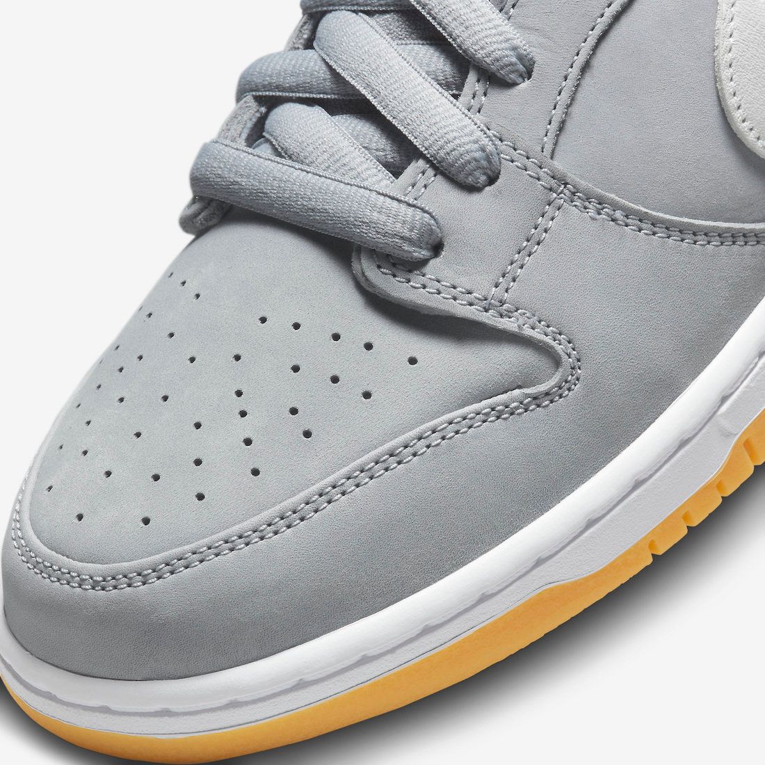 Nike SB Dunk Low Grey Gum