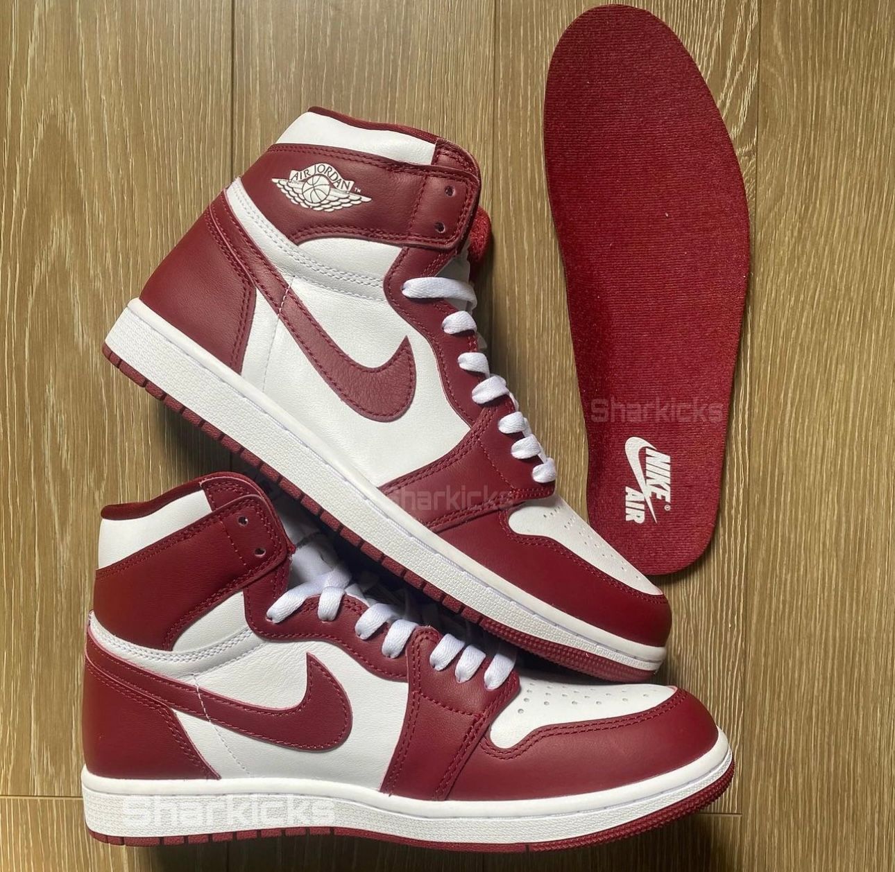 Air Jordan 1 High Og Team Red DZ5485-160 Release Info