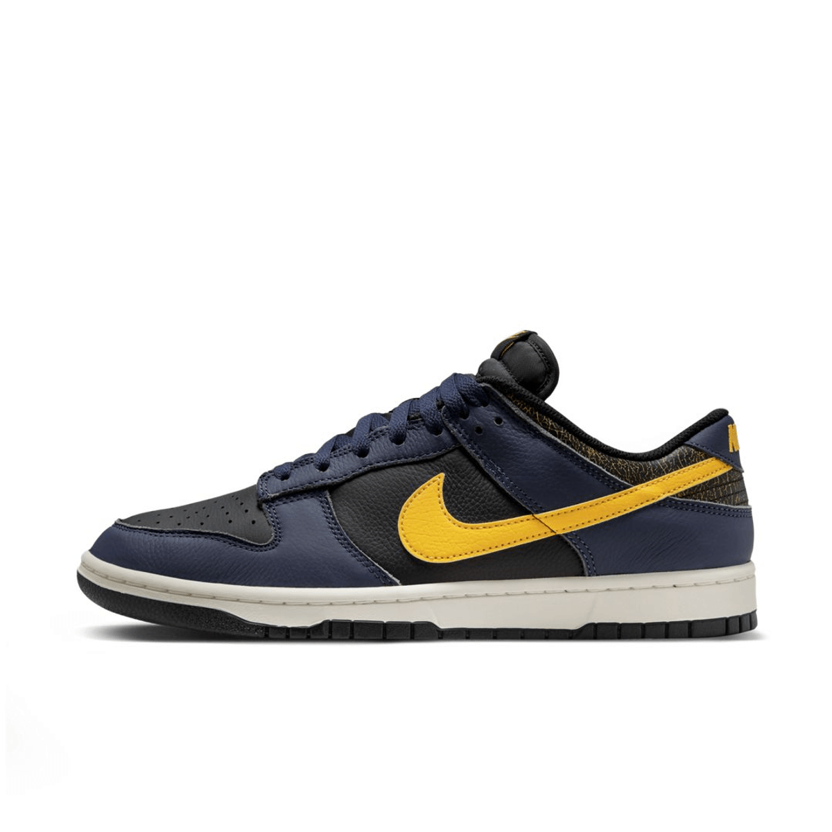 Nike Dunk Low Vintage Michigan