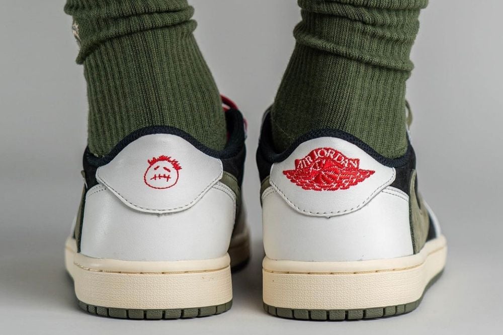 Https   Hypebeast.com Image 2022 11 Travis Scott Air Jordan 1 Low Og Olive Release Date Info Dz4137 106 005