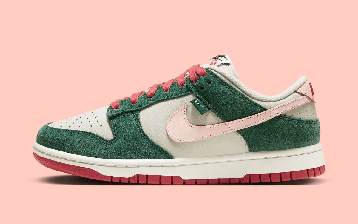 First Look At The Nike Dunk Low "All Petals United"