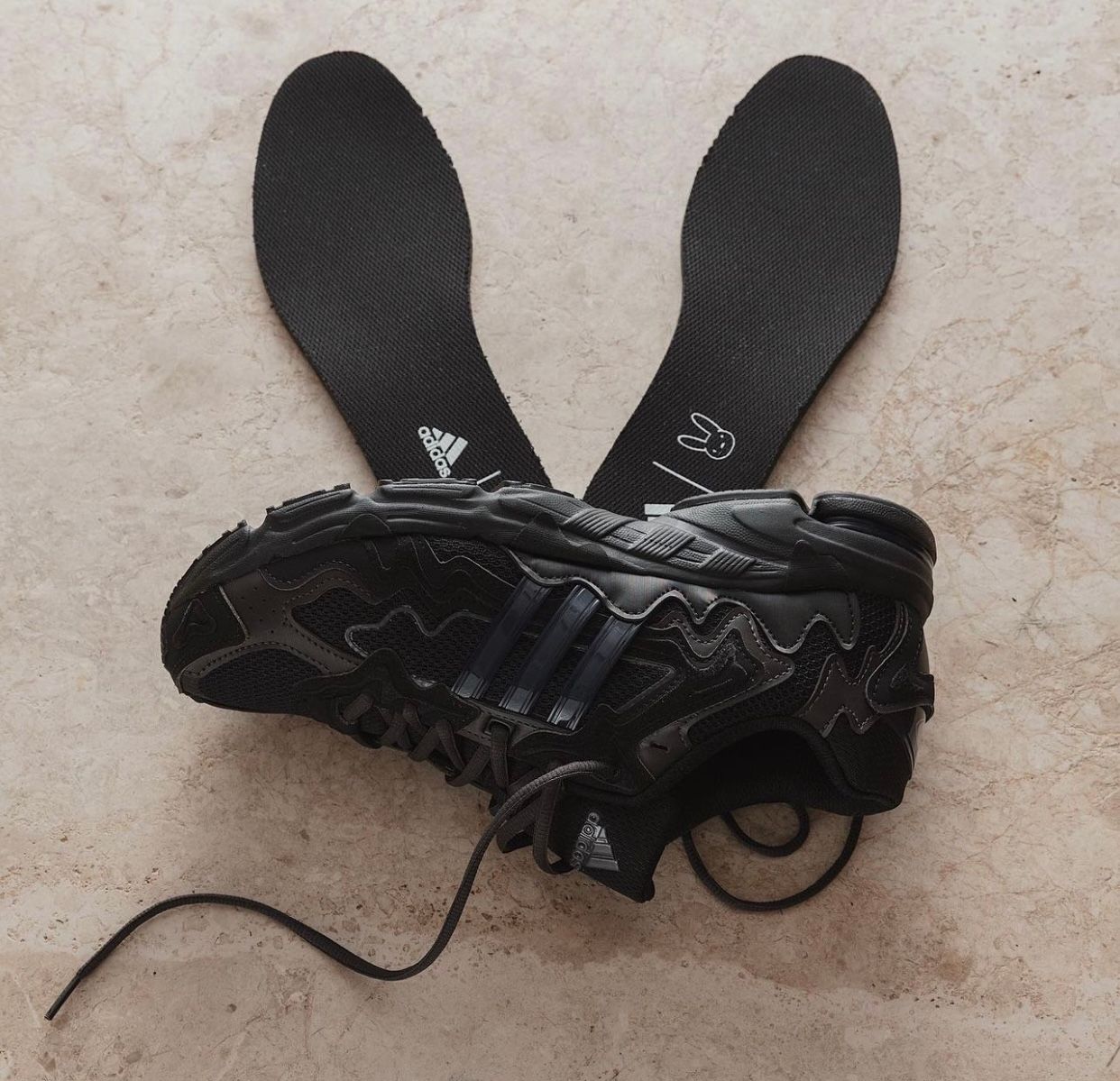 TheSiteSupply Images Bad Bunny Adidas Response Cl Black 