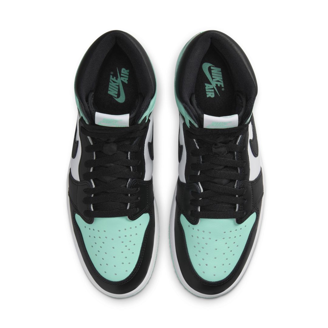 Air Jordan 1 High OG “Green Glow” DZ5485-130