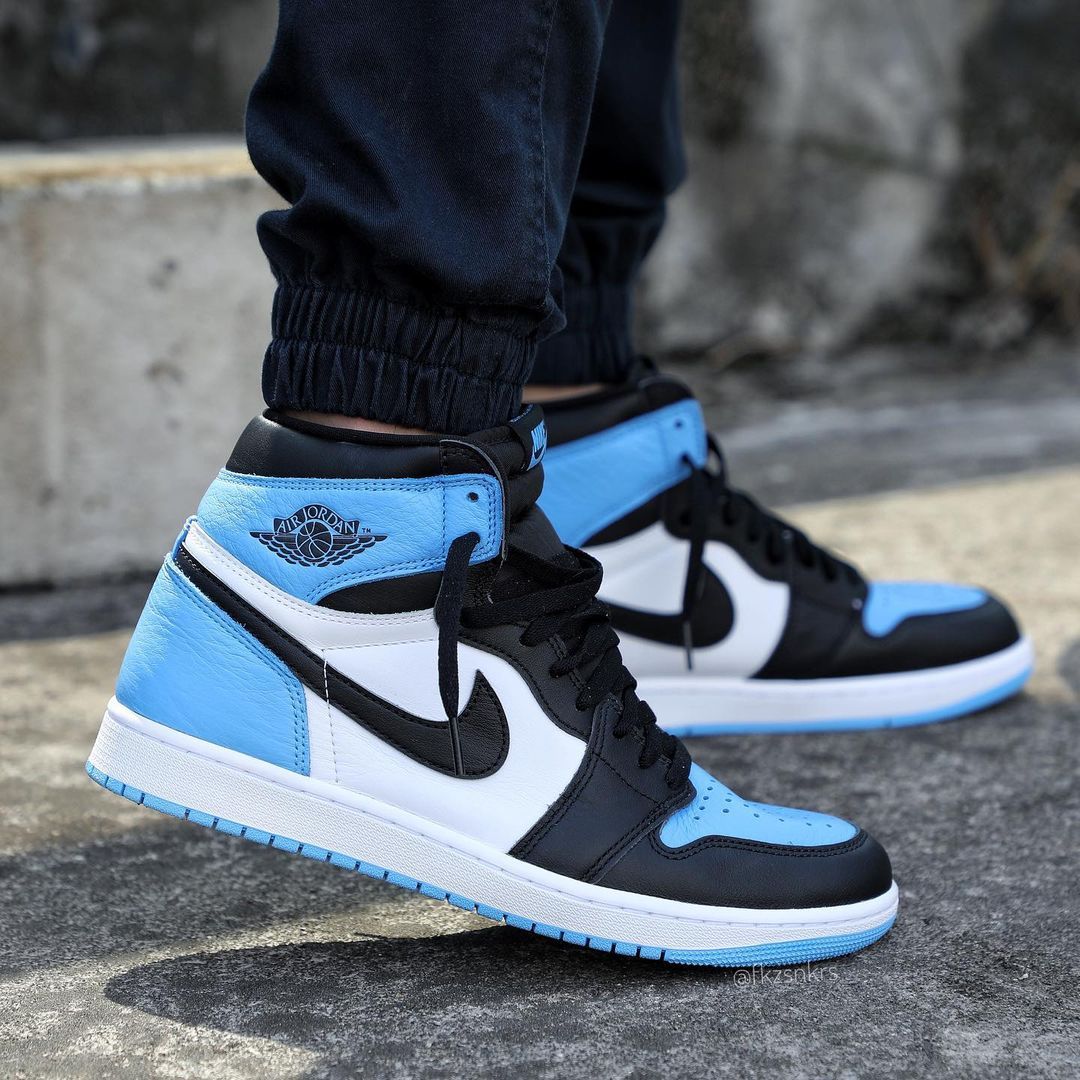 Air Jordan 1 High OG ‘UNC Toe’