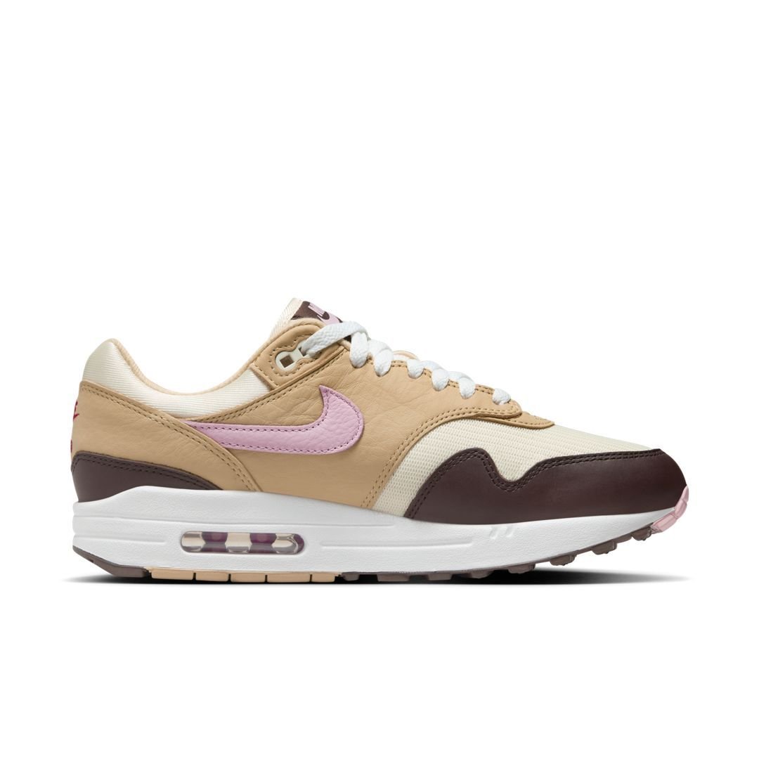 Nike Air Max 1 WMNS “Valentine’s Day” FZ4346-200 Release info
