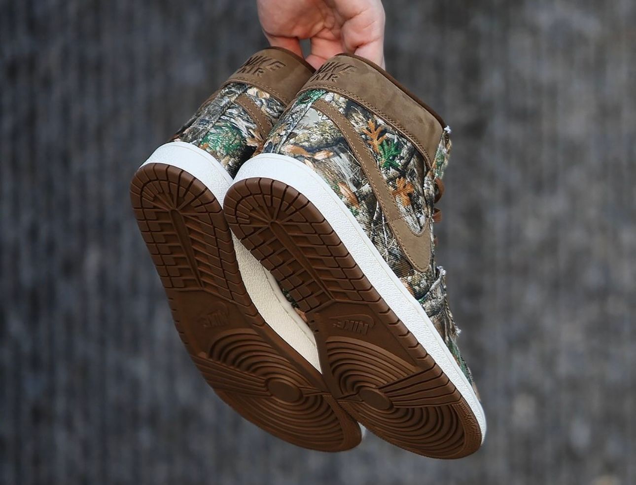 Jordan Air Ship Realtree Camo  FD1324-900 Release Info