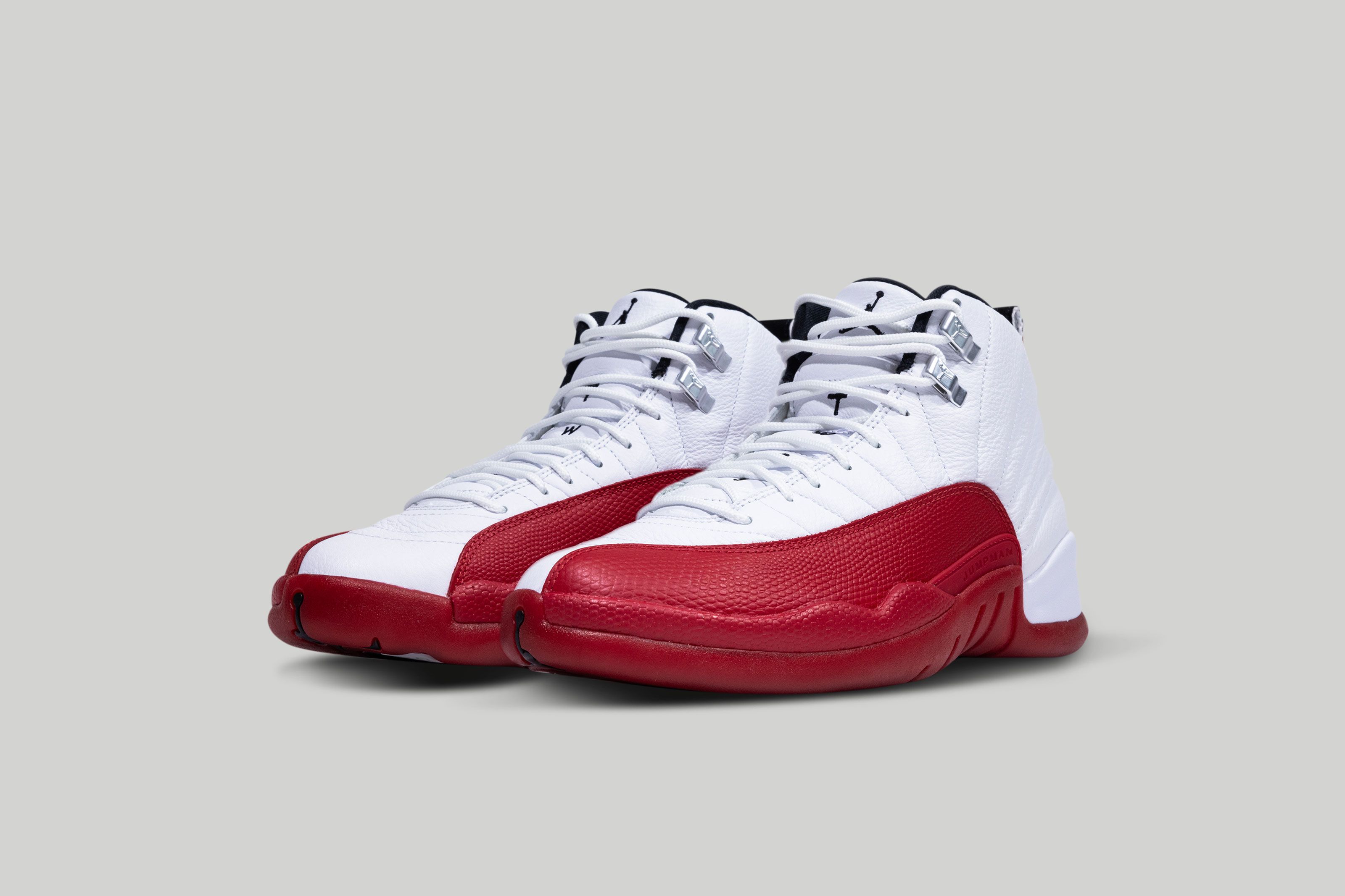 Air Jordan 12 OG Cherry