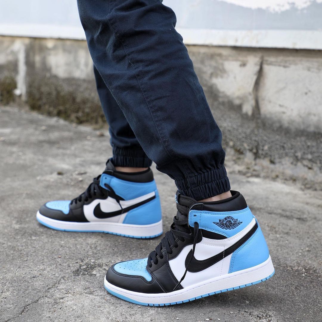 Air Jordan 1 High OG ‘UNC Toe’