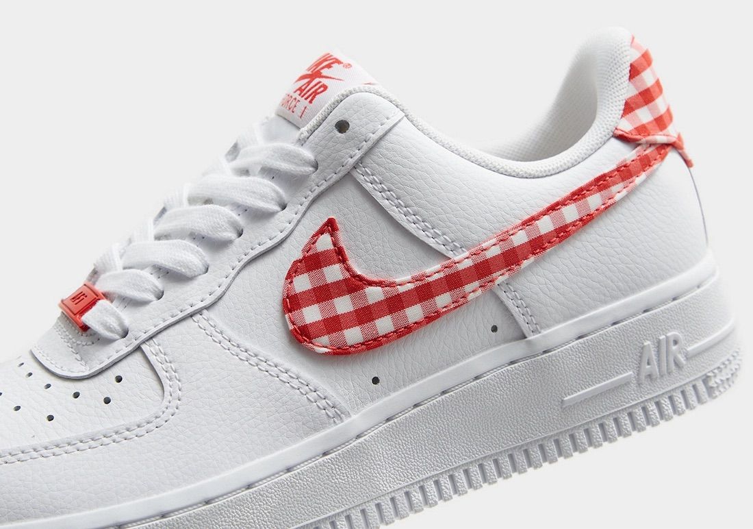 Nike Air Force 1 Red Gingham