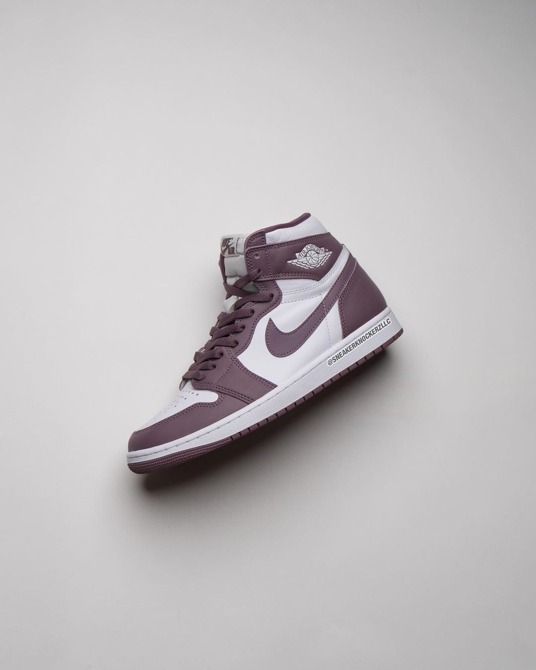 Air Jordan 1 High OG Sky J Mauve