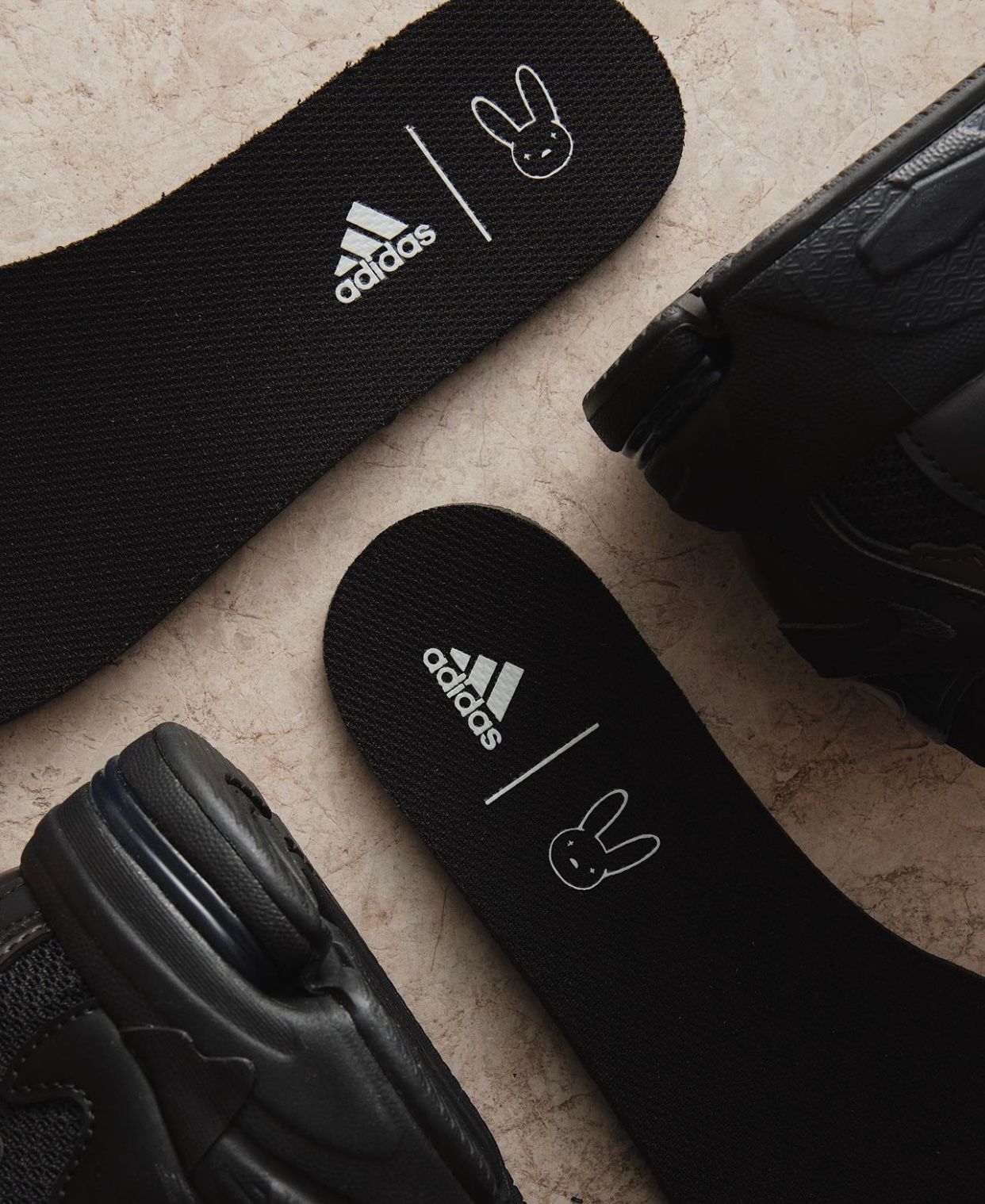 TheSiteSupply Images Bad Bunny Adidas Response Cl Black 