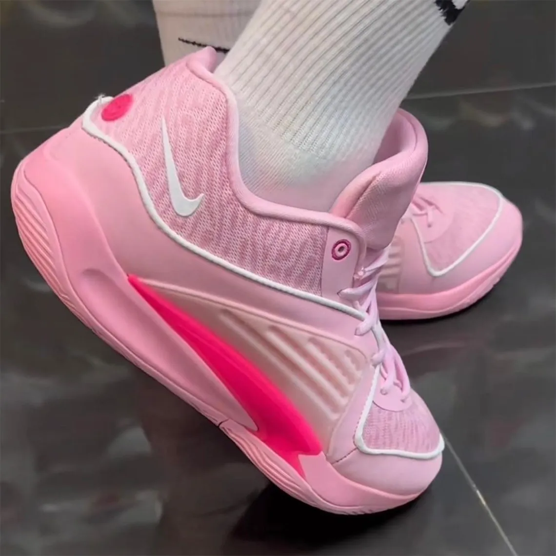 TheSiteSupply Nike KD 16 Aunt Pearl 2 Release Info