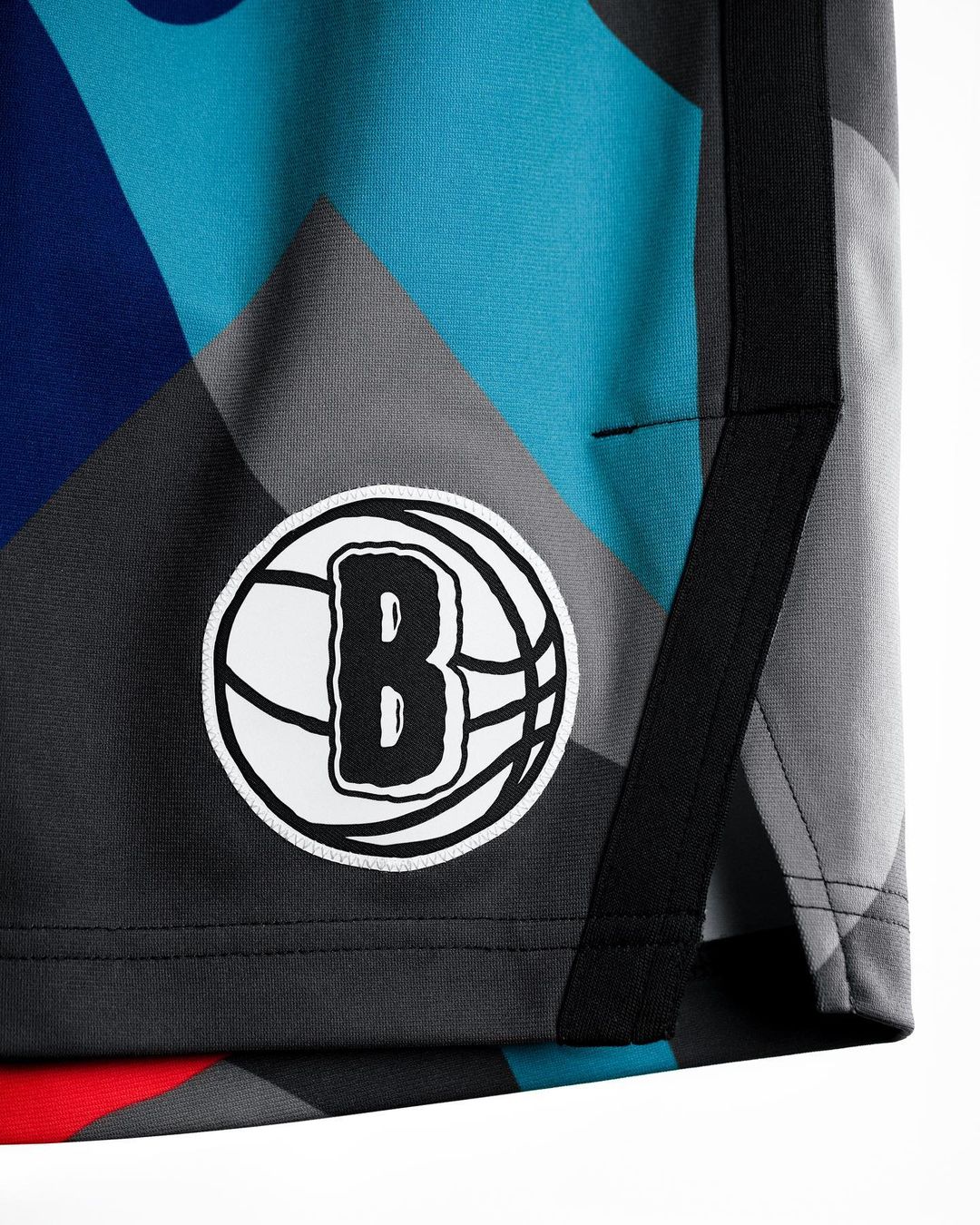 Kaws Puts His Touch On Brooklyn Nets City Edition Kit - TheSiteSupply