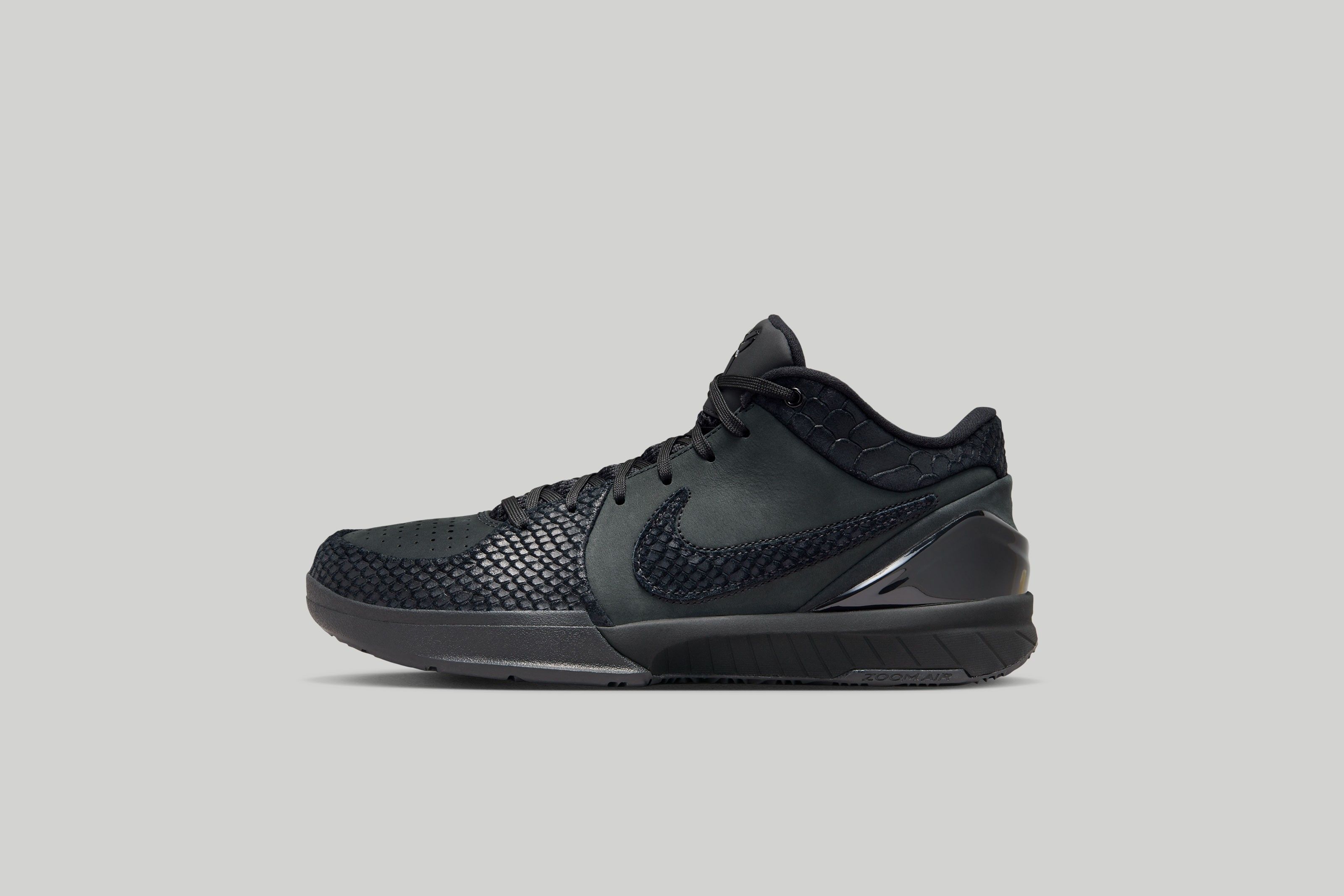 Nike Kobe 4 Protro “Black Mamba”