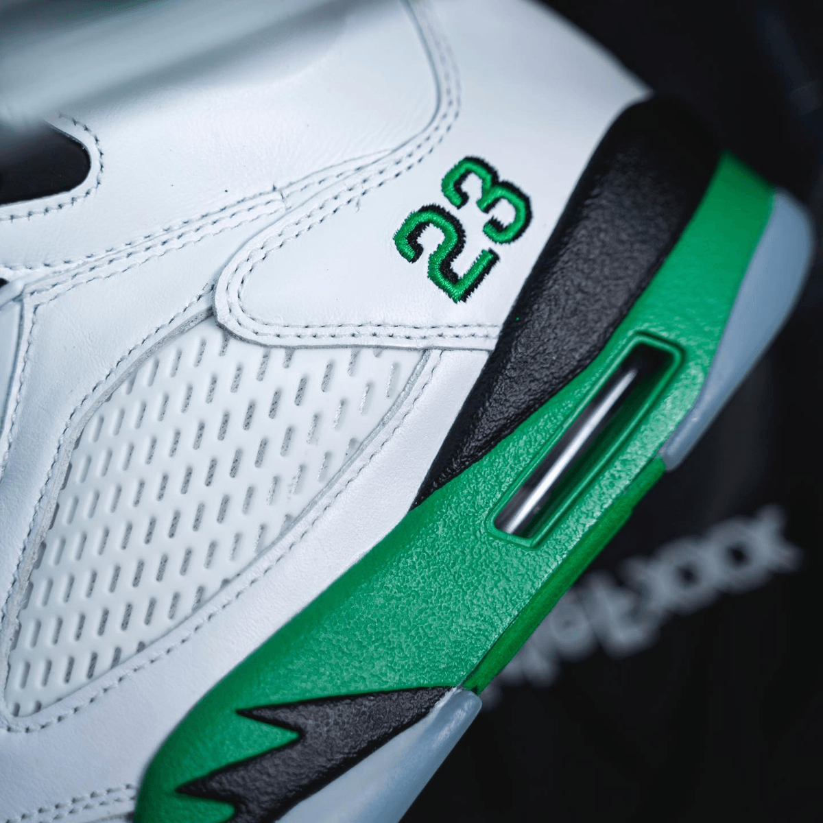 Air Jordan 5 "Lucky Green" Is Slated For a Spring 2024 Release