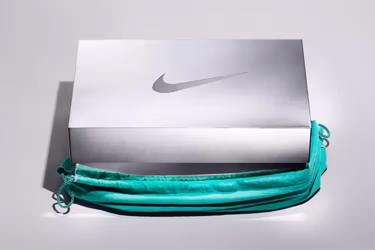  Tiffany Co Nike Air Force 1 Shoebox Silver TSS
