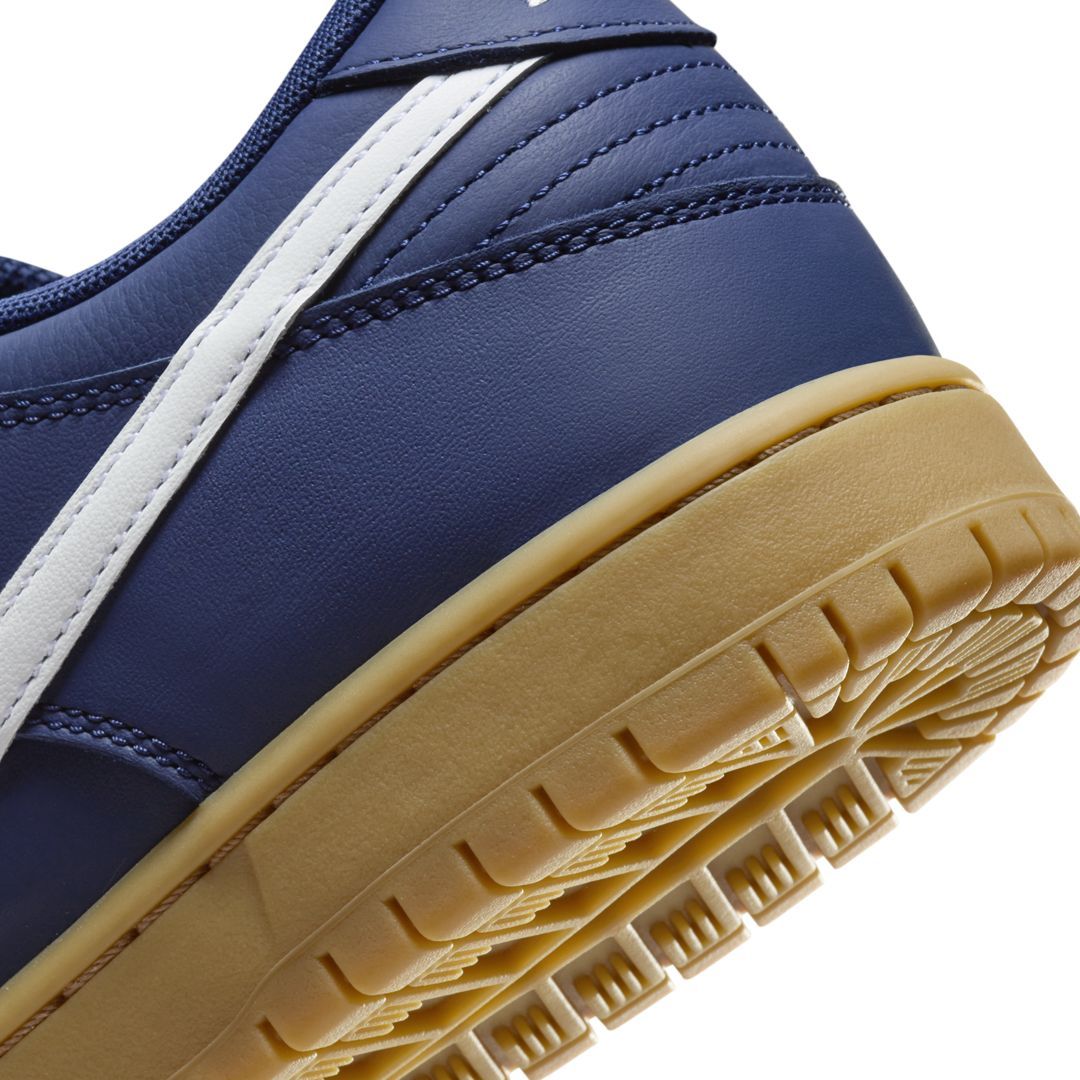 Nike SB Dunk Low Navy Gum FJ1674-400