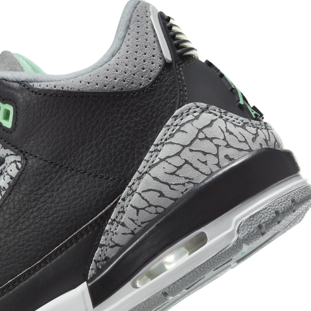 Air Jordan 3 “Green Glow”