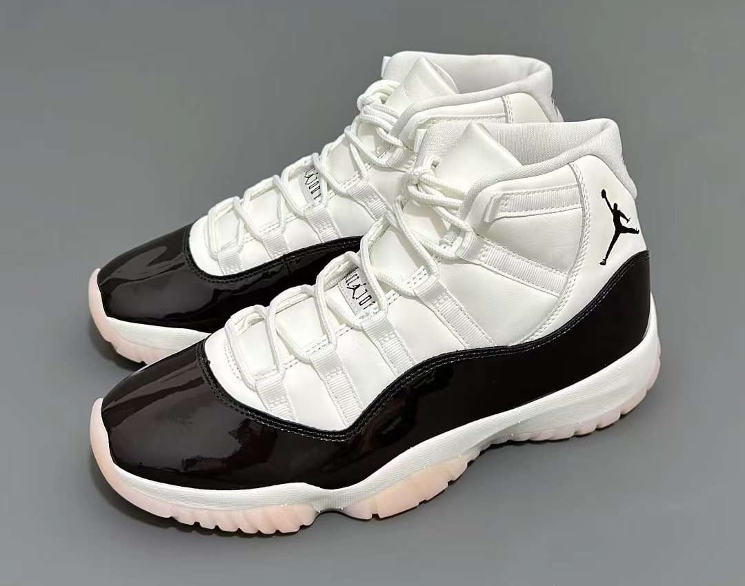 Air Jordan 11 Neapolitan AR0715-101