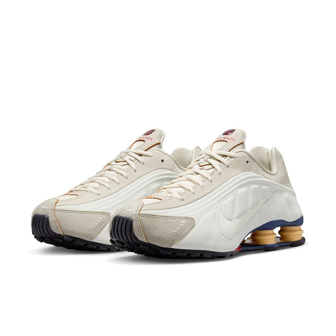 Nike Shox R4 Phantom HQ3531-099 Release Info